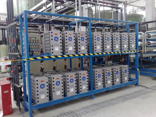 貴州電子超純水設備，鋼化玻璃行業高純水設備
