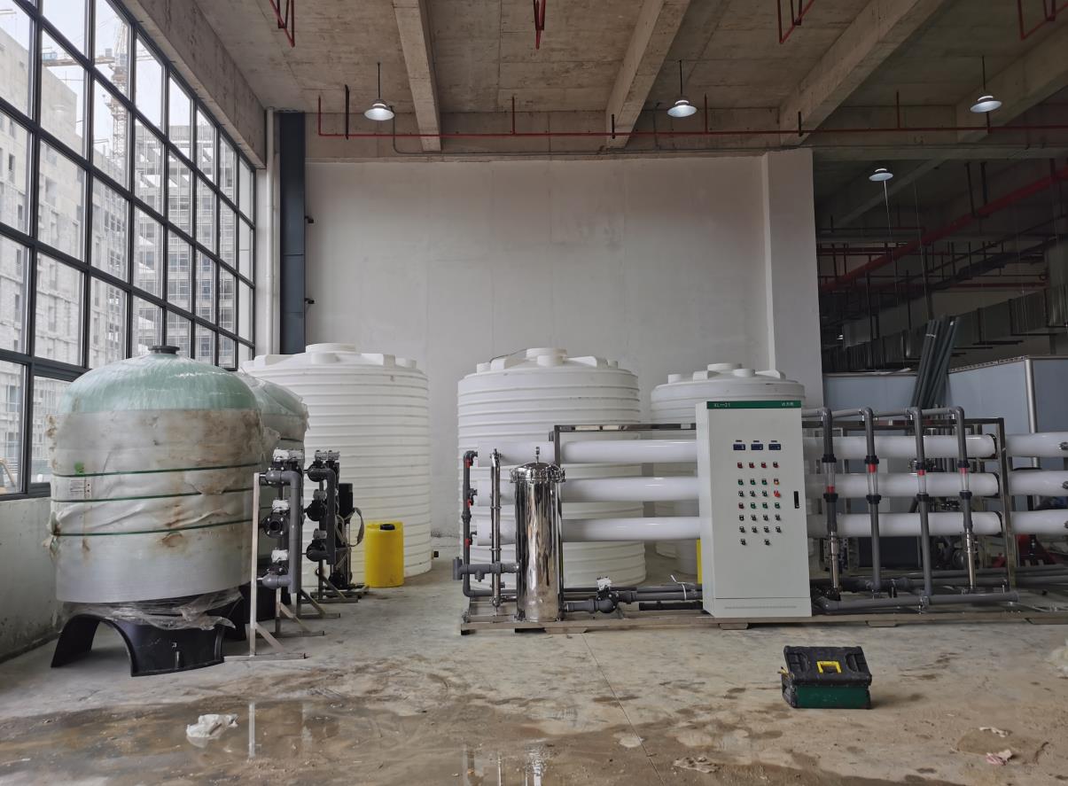 貴州電子工業園區10噸/時EDI超純水設備安裝調試完成